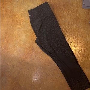 Lululemon HIGH RISE Pace Rival crops 23in